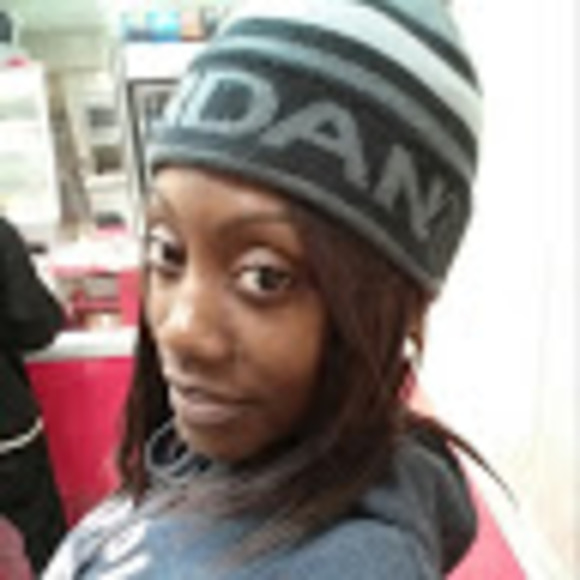 Meet your Posher, Nadirah - Picture 1 of 1